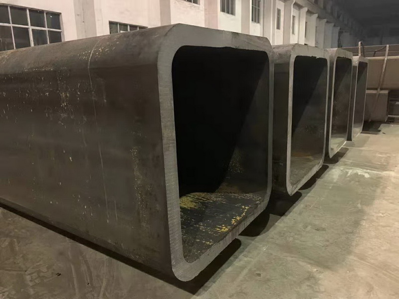 Q355B方管是输送流体的管道